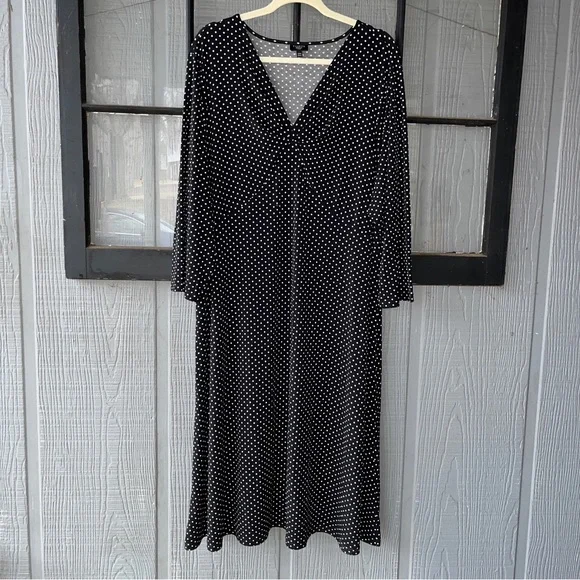 Talbots Woman dress, black with small off-white polka dot print, loose and flowy - Picture 2 of 11